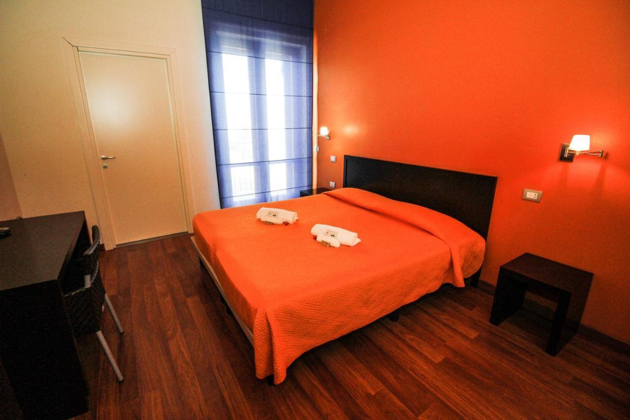 Hotel I Colori Сант-Антиоко Экстерьер фото